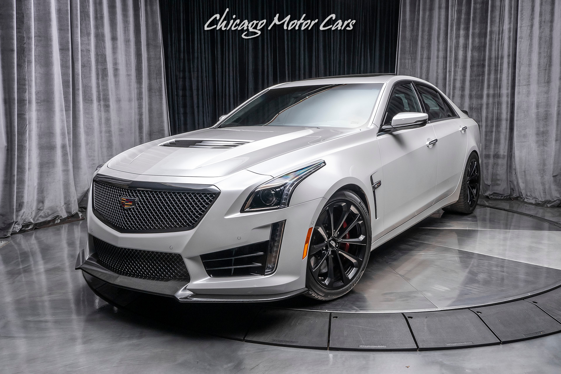 Used-2018-Cadillac-CTS-V-LOADED-Only-7K-Miles-Carbon-Fiber-Package