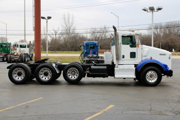 Used 2013 Kenworth T800 Tri-Axle Day Cab - Cummins ISX - 450 Horsepower for sale Sold at Chicago Motor Cars in West Chicago IL 60185 4