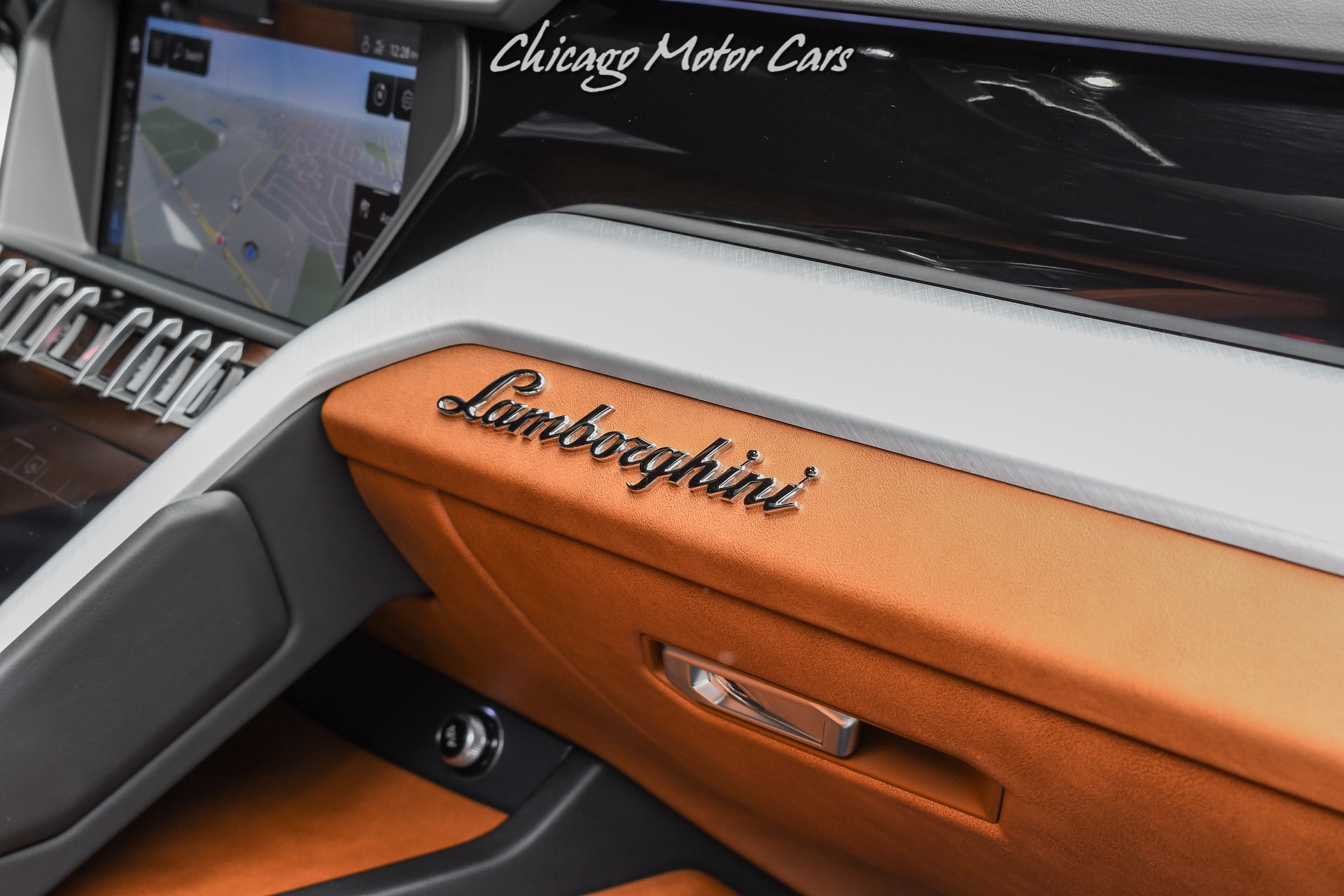 Used-2019-Lamborghini-Urus-SUV-MSRP-260k-Only-4k-Miles-HARD-LOADED-Perfect