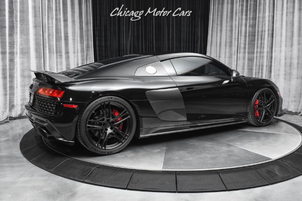 Used 2020 Audi R8 5.2 quattro V10 performance Diamond Stitched Leather Package! LOW Miles! for sale Sold at Chicago Motor Cars in West Chicago IL 60185 5