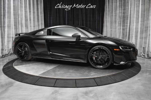 Used 2020 Audi R8 5.2 quattro V10 performance Coupe SPORT PACK! DIAMOND STITCHED! 437 MILES! for sale Sold at Chicago Motor Cars in West Chicago IL 60185 6