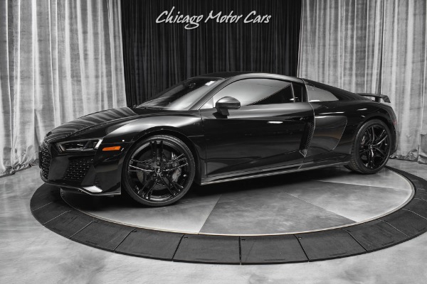 Used 2020 Audi R8 5.2 quattro V10 performance Coupe SPORT PACK! DIAMOND STITCHED! 437 MILES! for sale Sold at Chicago Motor Cars in West Chicago IL 60185 1