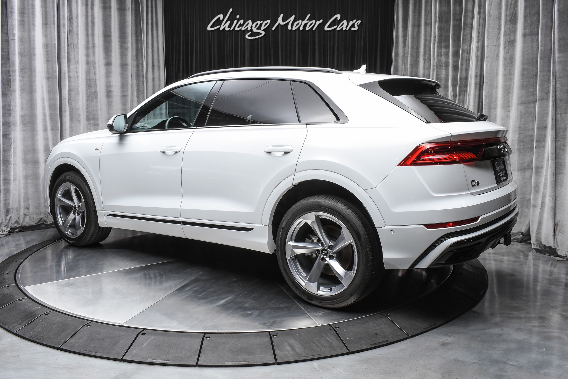 Used-2019-Audi-Q8-30T-Quattro-Prestige-LUXURY-PACKAGE-BLACK-OPTIC-PACKAGE