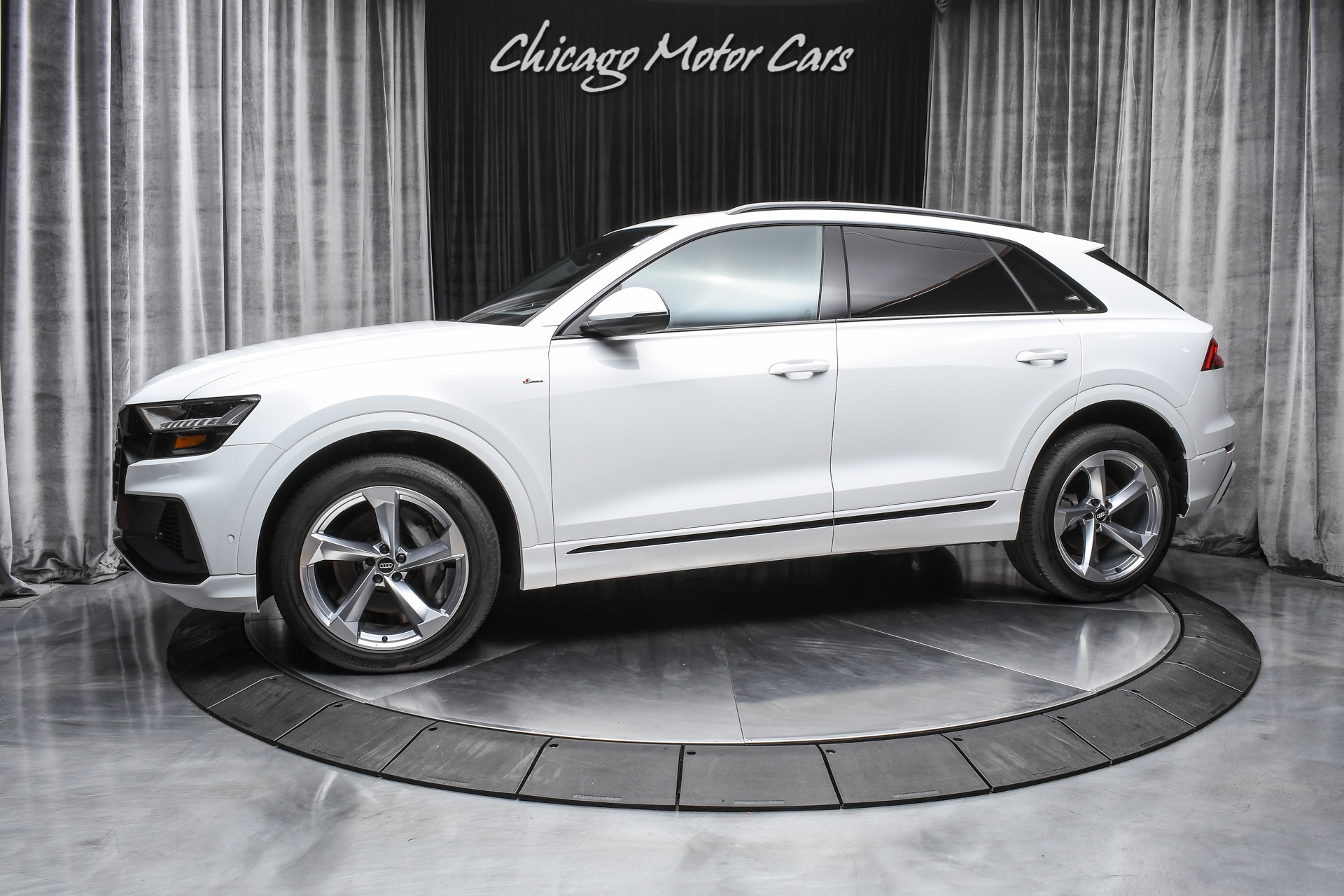 Used 2019 Audi Q8 3.0T Quattro Prestige LUXURY PACKAGE! BLACK OPTIC PACKAGE! for sale Sold at Chicago Motor Cars in West Chicago IL 60185 1