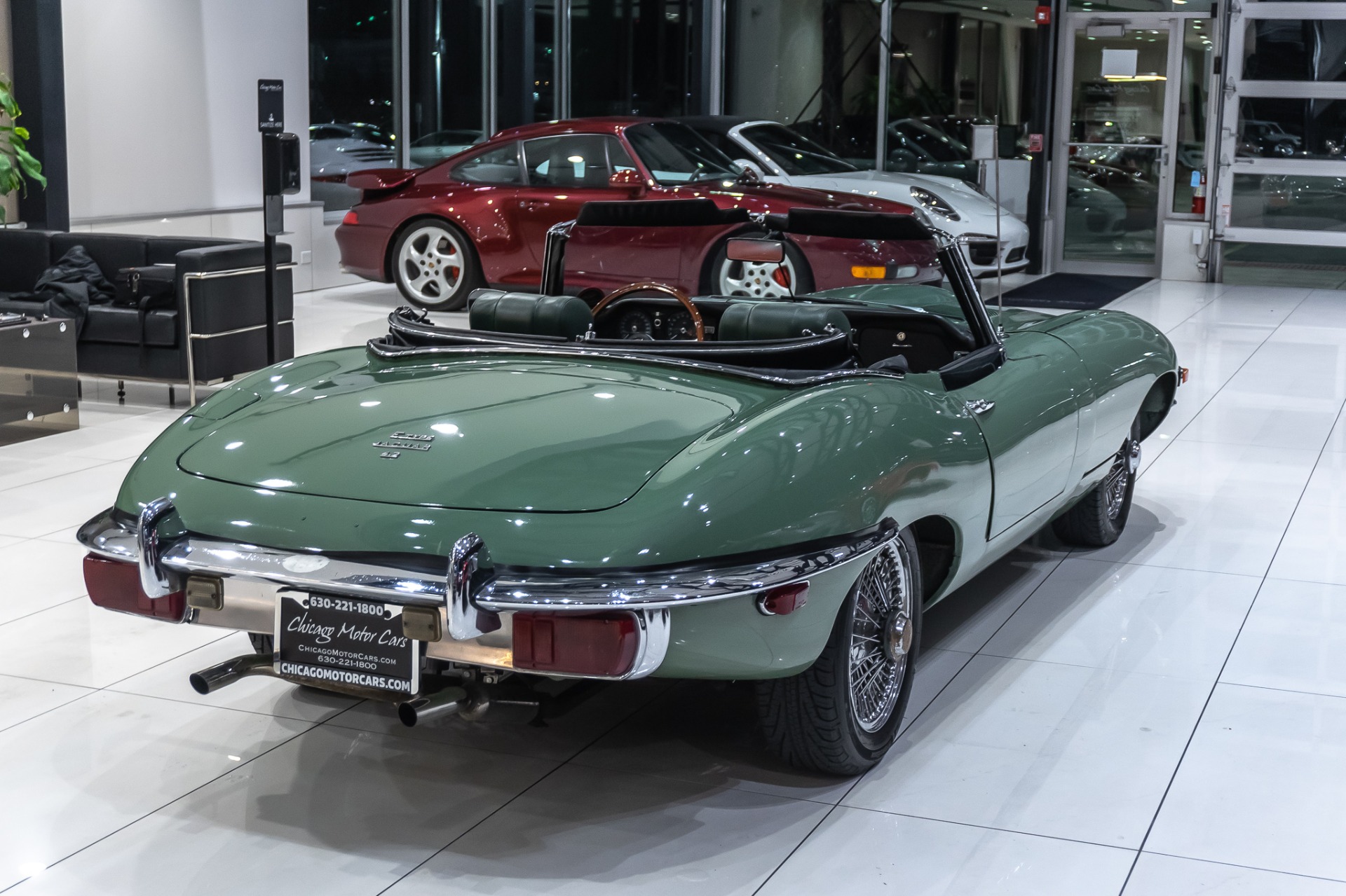 Used-1970-Jaguar-XKE-Series-II-Roadster-NEW-ROOF-RECENT-SERVICE