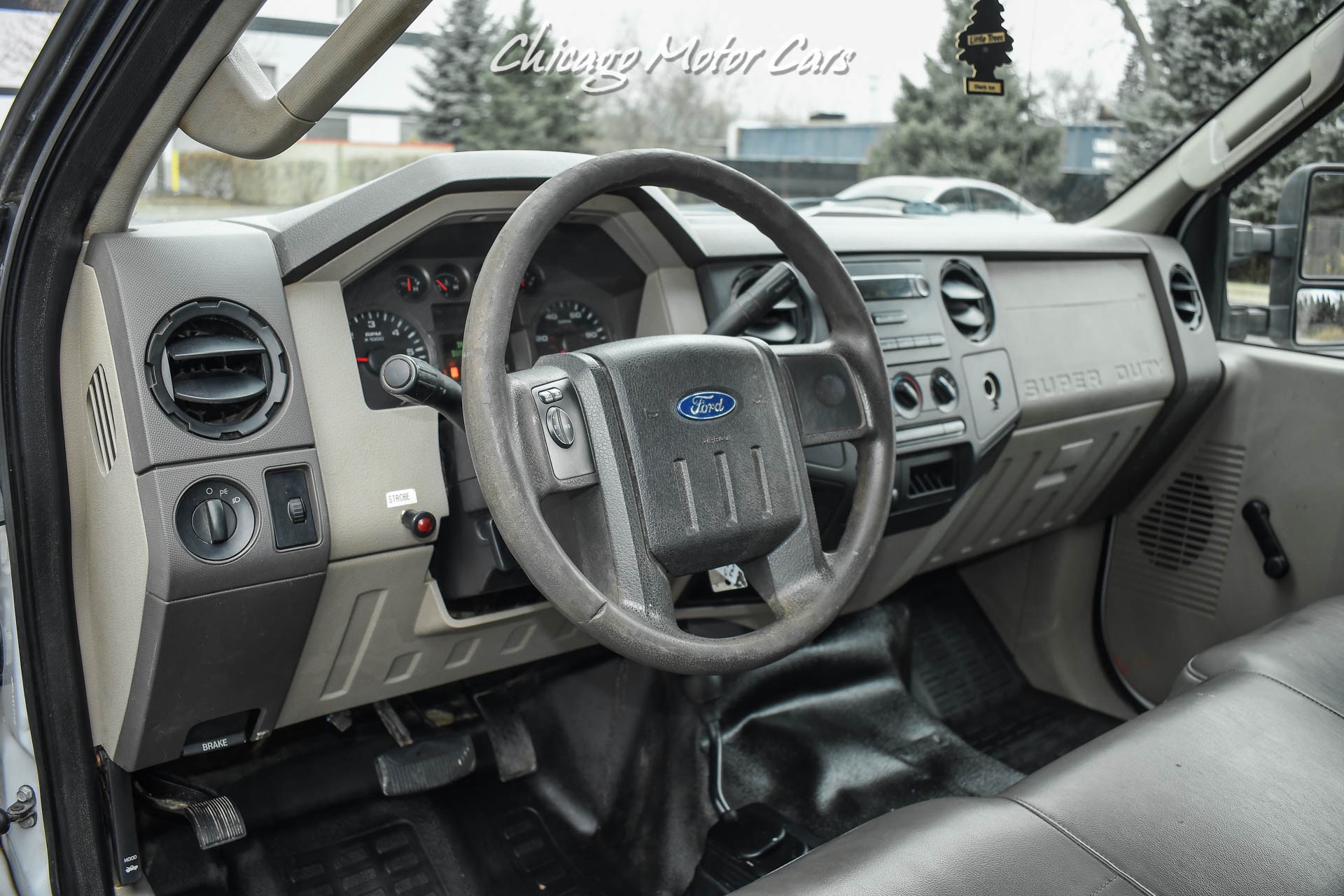 Used-2009-Ford-F250-Super-Duty-XL