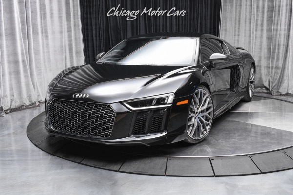 Used 2017 Audi R8 5.2 quattro V10 Plus MSRP $203K+ DIAMOND STITCHED LEATHER! 20-INCH WHEELS! for sale Sold at Chicago Motor Cars in West Chicago IL 60185 2