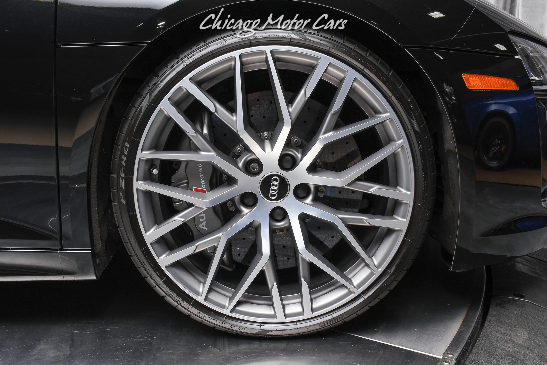 Used-2017-Audi-R8-52-quattro-V10-Plus-MSRP-203K-DIAMOND-STITCHED-LEATHER-20-INCH-WHEELS