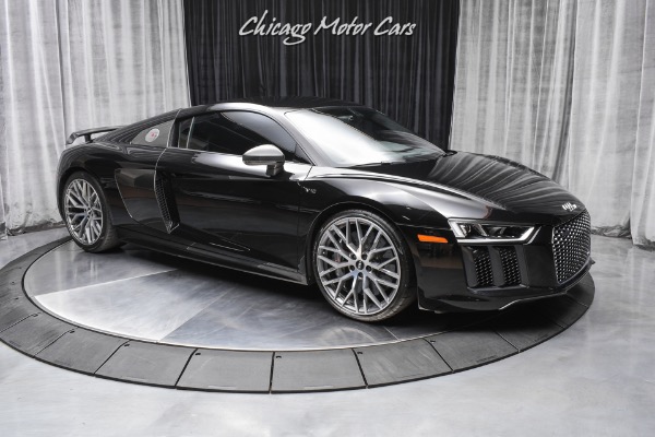Used 2017 Audi R8 5.2 quattro V10 Plus MSRP $203K+ DIAMOND STITCHED LEATHER! 20-INCH WHEELS! for sale Sold at Chicago Motor Cars in West Chicago IL 60185 6