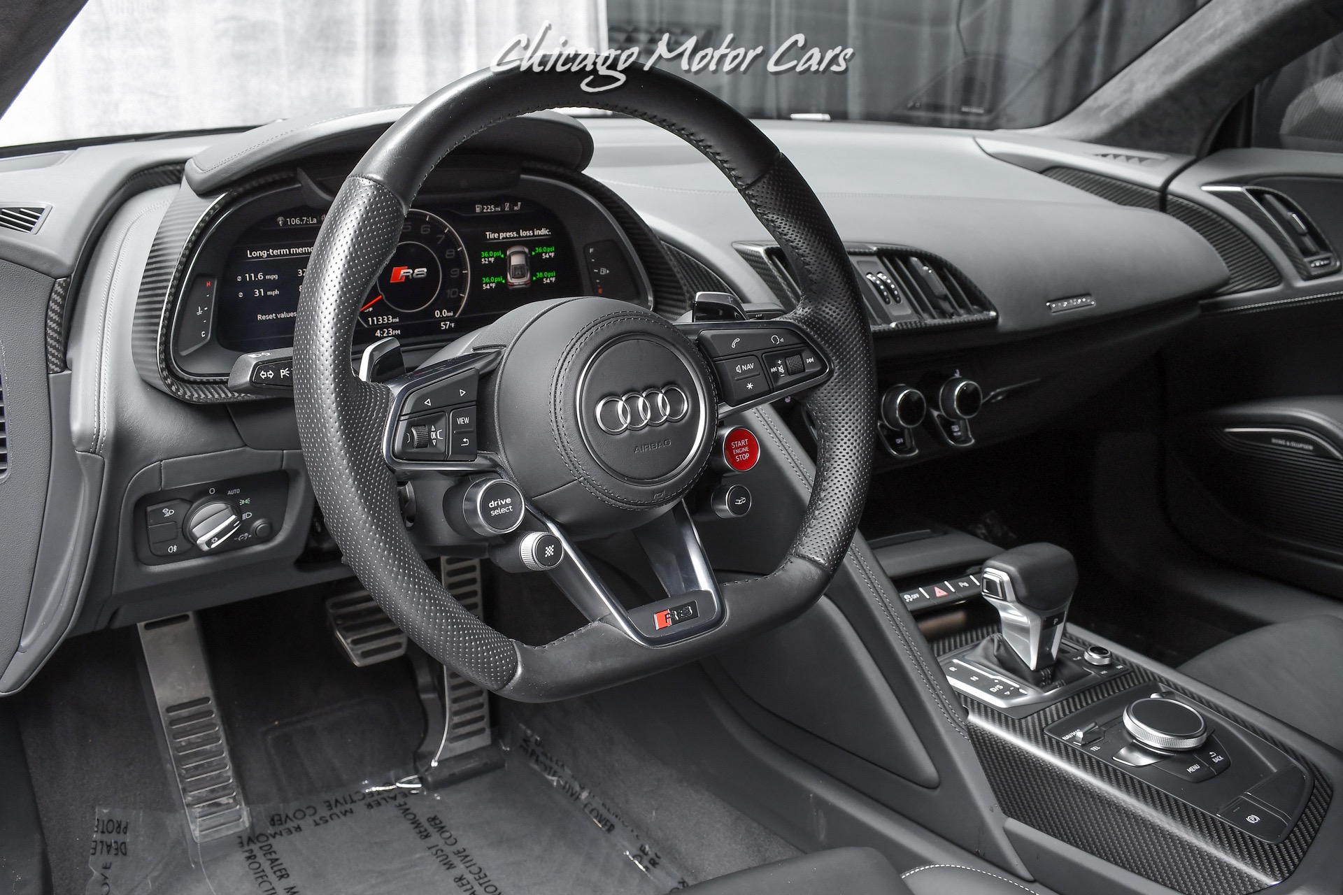 Used-2017-Audi-R8-52-quattro-V10-Plus-MSRP-203K-DIAMOND-STITCHED-LEATHER-20-INCH-WHEELS