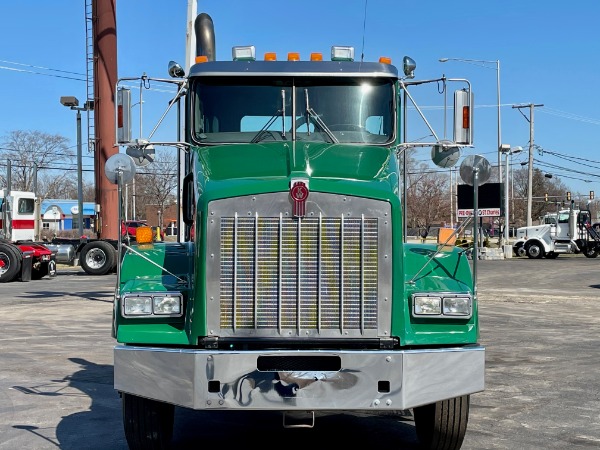 Used 2010 Kenworth T800 Day Cab - CAT C15 - 475 Horsepower for sale Sold at Chicago Motor Cars in West Chicago IL 60185 2