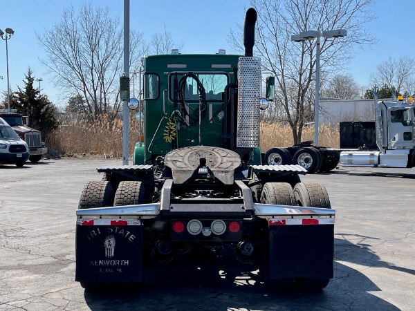Used 2010 Kenworth T800 Day Cab - CAT C15 - 475 Horsepower for sale Sold at Chicago Motor Cars in West Chicago IL 60185 6