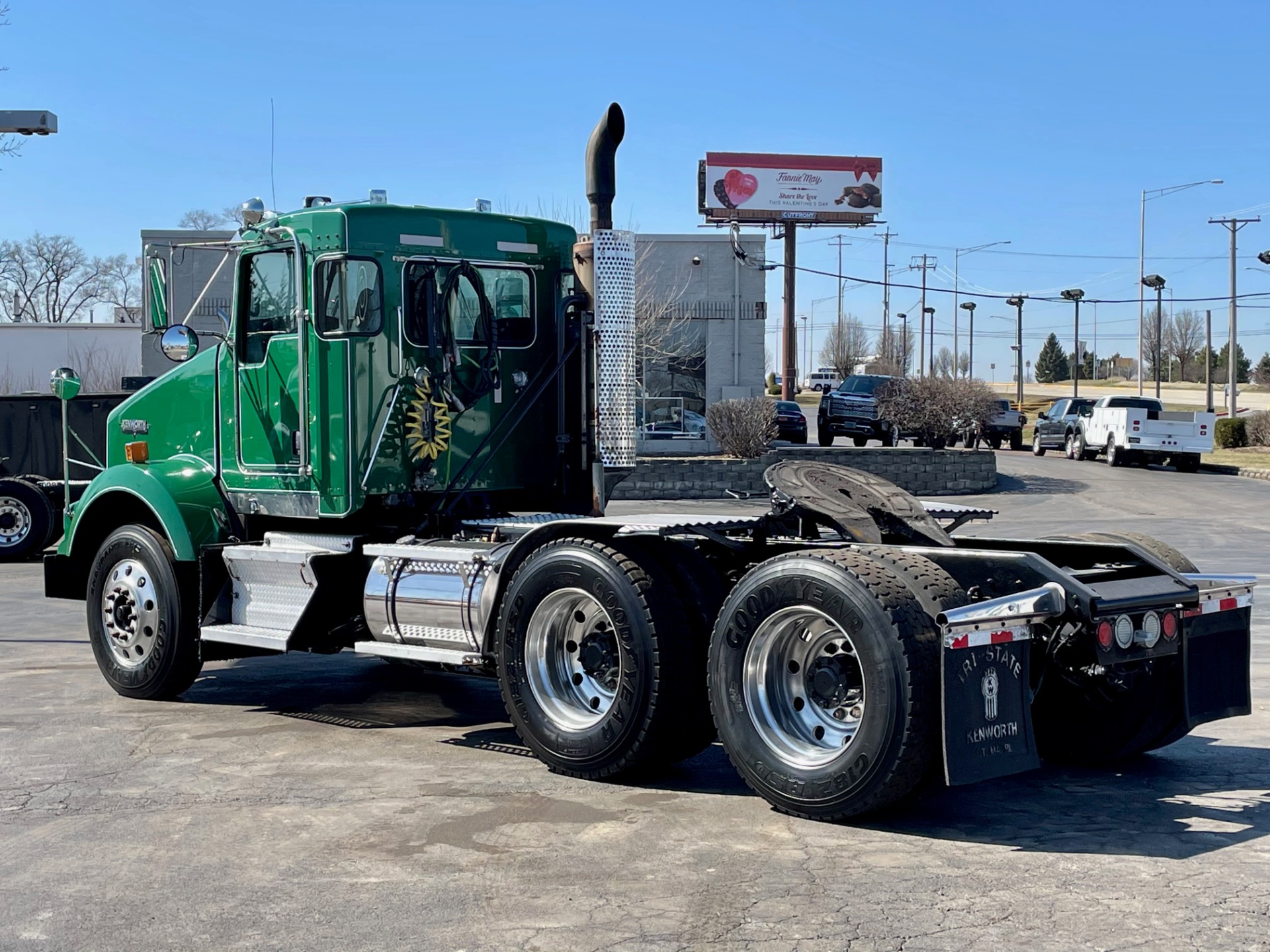 Used-2010-Kenworth-T800-Day-Cab---CAT-C15---475-Horsepower