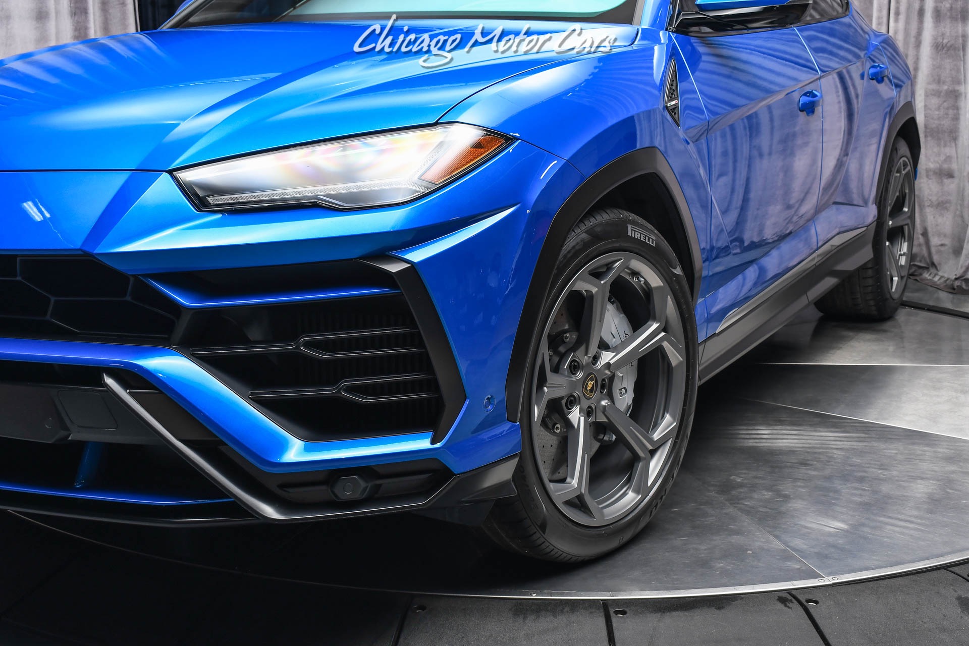 Used-2020-Lamborghini-Urus-RARE-Color-Combo-B-O-3D-Sound-Panoramic-Roof-23-Taigete-Wheels-LOADED