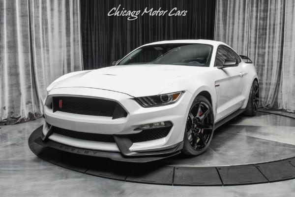 Used 2019 Ford Mustang Shelby GT350R-ONLY 1K MILES!-COMPLETELY STOCK! STUNNING! for sale Sold at Chicago Motor Cars in West Chicago IL 60185 2