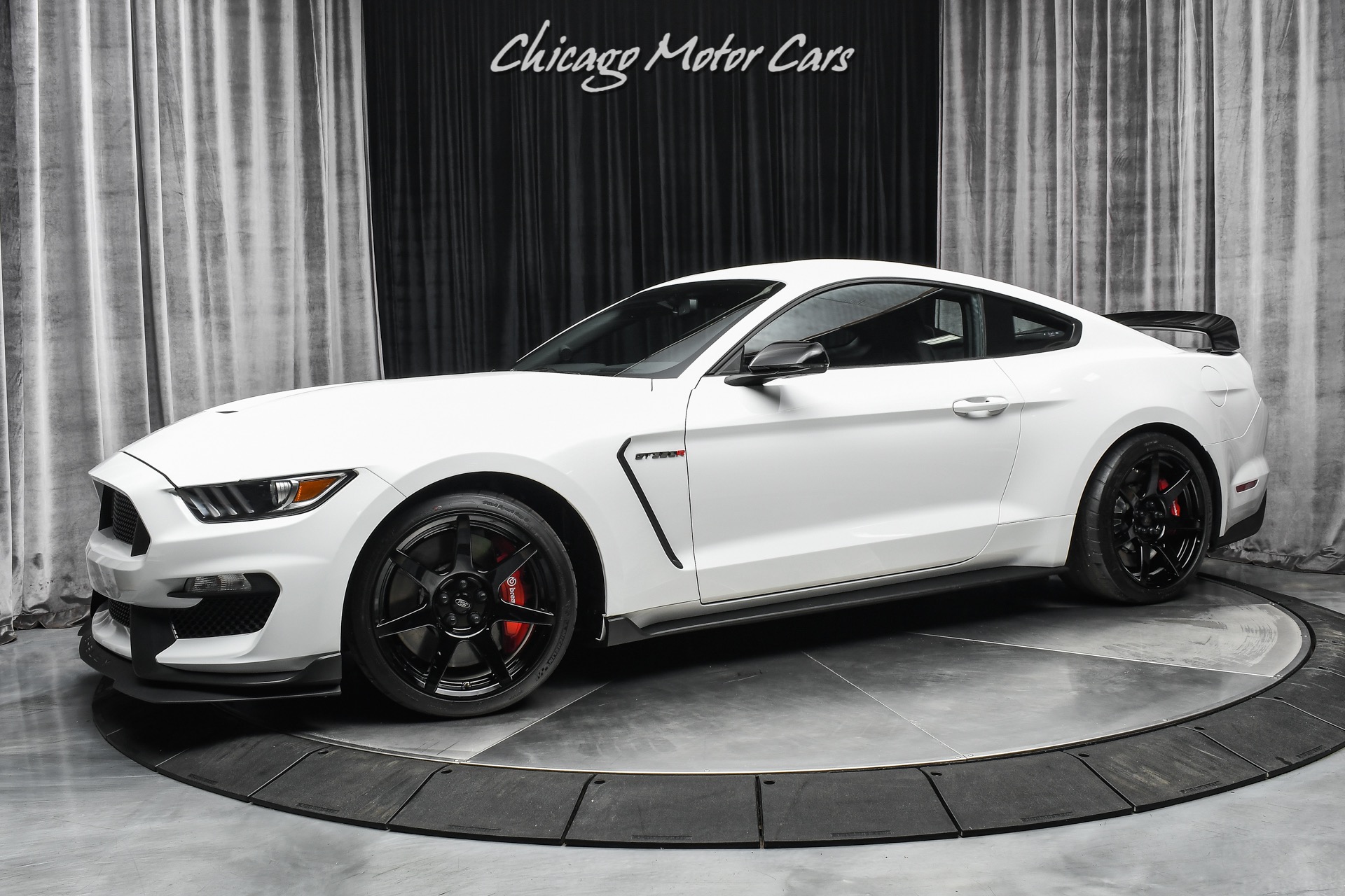 Used-2019-Ford-Mustang-Shelby-GT350R-ONLY-1K-MILES-COMPLETELY-STOCK-STUNNING