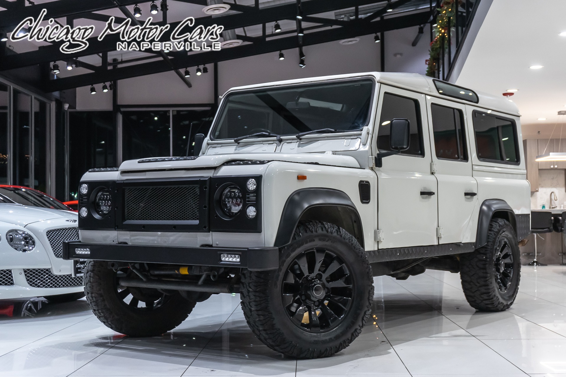 Used 1992 LAND ROVER DEFENDER 110 Locking Center Differential! Dual-Range Transfer Case! Sawtooth Wheels! for sale Sold at Chicago Motor Cars in West Chicago IL 60185 1