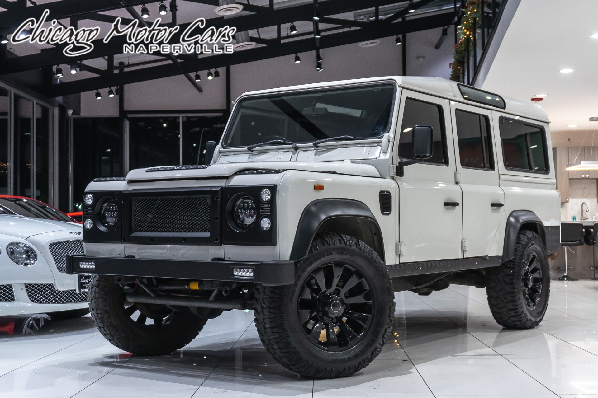 Used-1992-LAND-ROVER-DEFENDER-110-Locking-Center-Differential-Dual-Range-Transfer-Case-Sawtooth-Wheels