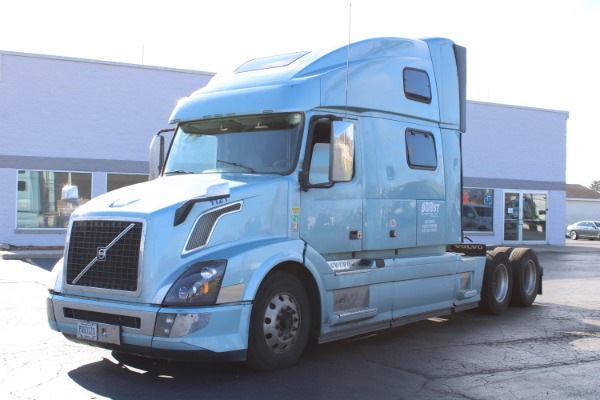 Used 2017 Volvo VNL Sleeper Cab for sale Sold at Chicago Motor Cars in West Chicago IL 60185 1