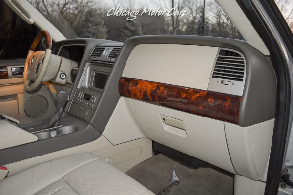 Used-2004-Lincoln-Navigator-Luxury-Rear-Entertainment-8-Passenger-Seating-Loaded