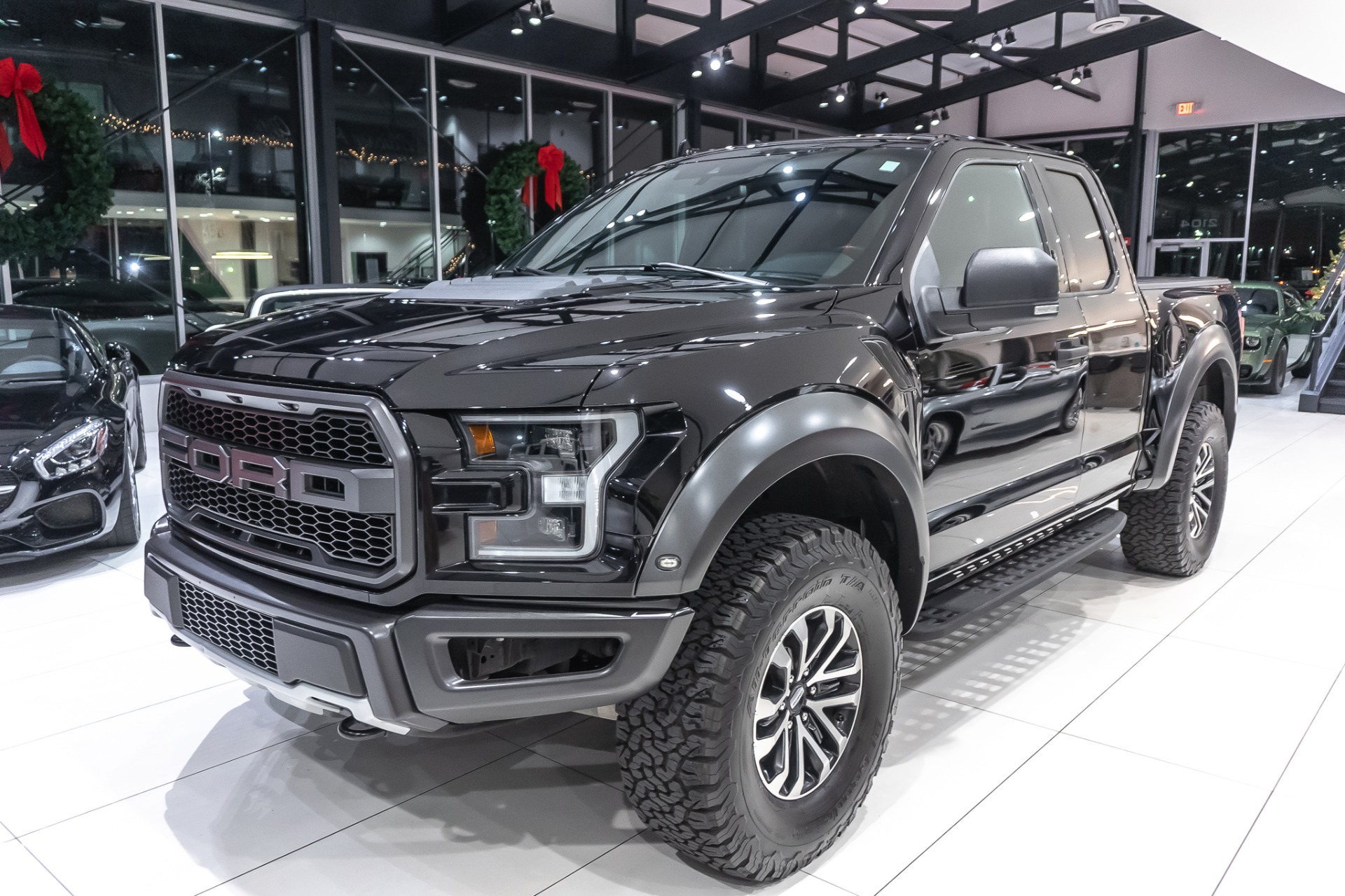 Used-2019-Ford-F-150-Raptor-REMOTE-START-BED-LINER-BACK-UP-CAMERA