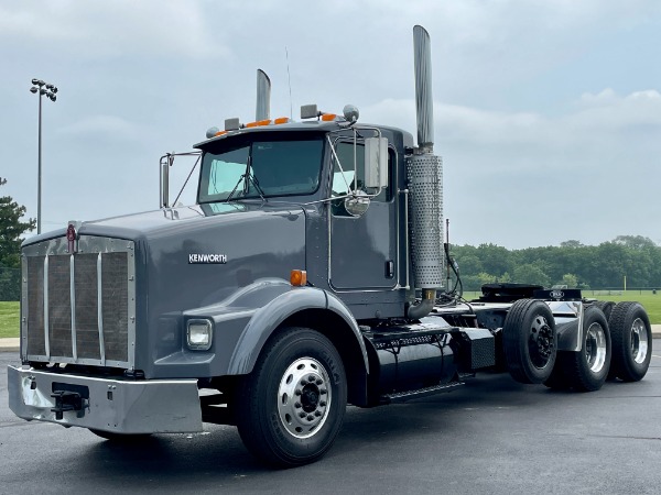 Used 2004 Kenworth T800 Day Cab Tri-Axle-CAT C15 475 HP-10 Speed Manual for sale Sold at Chicago Motor Cars in West Chicago IL 60185 1