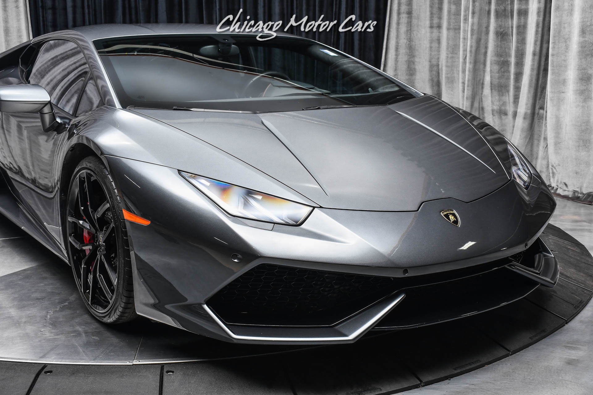 Used-2015-Lamborghini-Huracan-LP610-4-Coupe-Sport-Exhaust-Carbon-Ceramic-Brakes-Lift-System