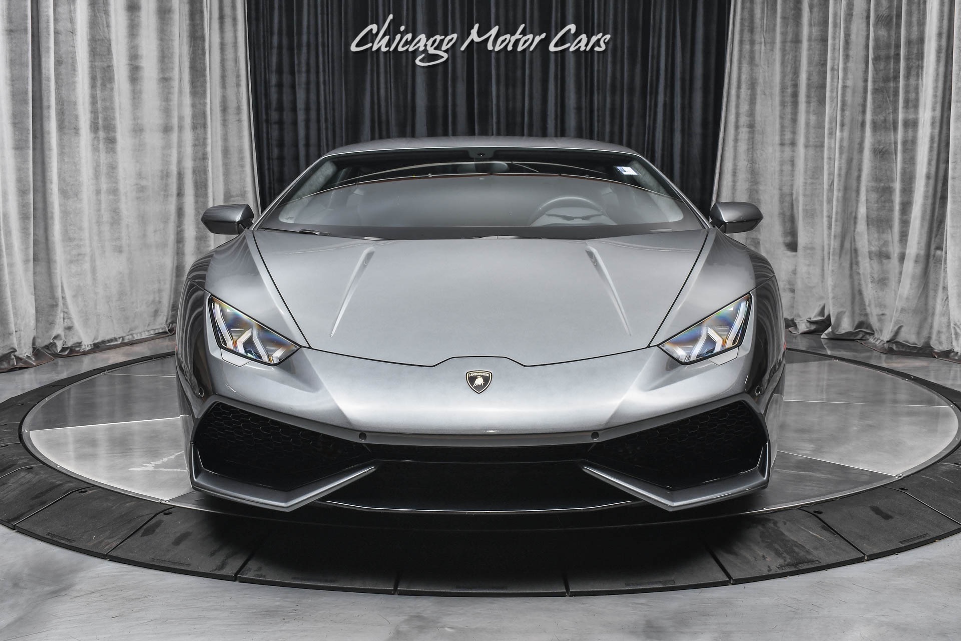 Used-2015-Lamborghini-Huracan-LP610-4-Coupe-Sport-Exhaust-Carbon-Ceramic-Brakes-Lift-System