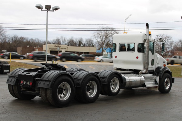 Used 2009 Kenworth T800 Day Cab Tri-Axle - Cummins ISX15 - 485HP - 18 Speed Manual for sale Sold at Chicago Motor Cars in West Chicago IL 60185 6
