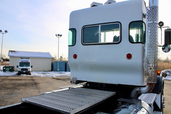 Used-2009-Kenworth-T800-Day-Cab-Tri-Axle---Cummins-ISX15---450HP---18-Speed-Manual