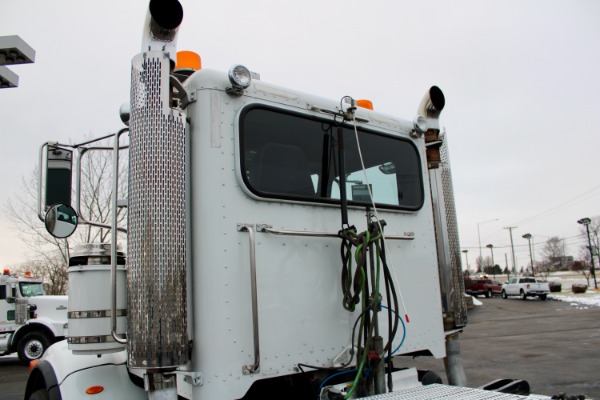 Used-2010-Peterbilt-367-Day-Cab---Cat-C15-ACERT-525HP---18-Speed-Manual