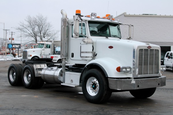 Used 2010 Peterbilt 367 Day Cab - Cat C15 ACERT 525HP - 18 Speed Manual for sale Sold at Chicago Motor Cars in West Chicago IL 60185 3