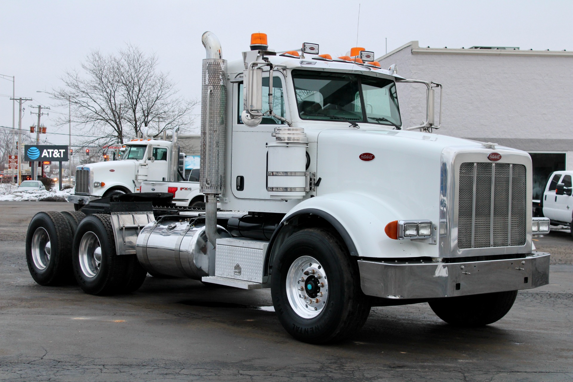 Used 2010 Peterbilt 367 Day Cab Cat C15 ACERT 525HP 18 Speed Manual
