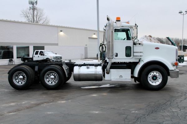 Used 2010 Peterbilt 367 Day Cab - Cat C15 ACERT 525HP - 18 Speed Manual for sale Sold at Chicago Motor Cars in West Chicago IL 60185 4