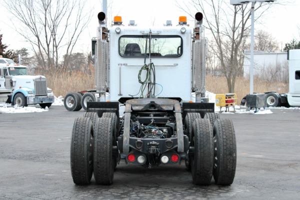 Used 2010 Peterbilt 367 Day Cab - Cat C15 ACERT 525HP - 18 Speed Manual for sale Sold at Chicago Motor Cars in West Chicago IL 60185 6