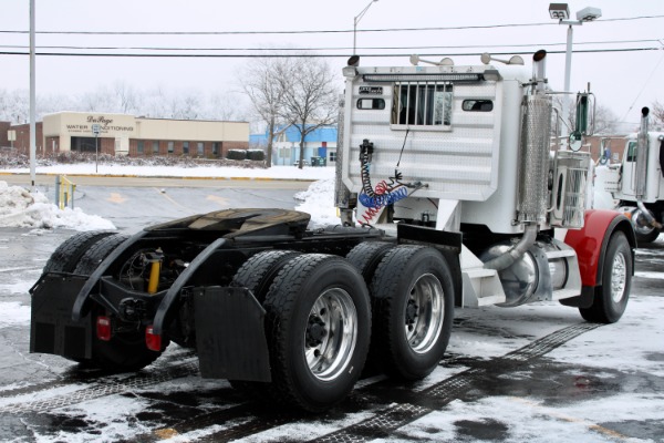 Used 2001 Peterbilt 379 Day Cab - Cat C15 6NZ-550HP - 18 Speed Manual for sale Sold at Chicago Motor Cars in West Chicago IL 60185 5