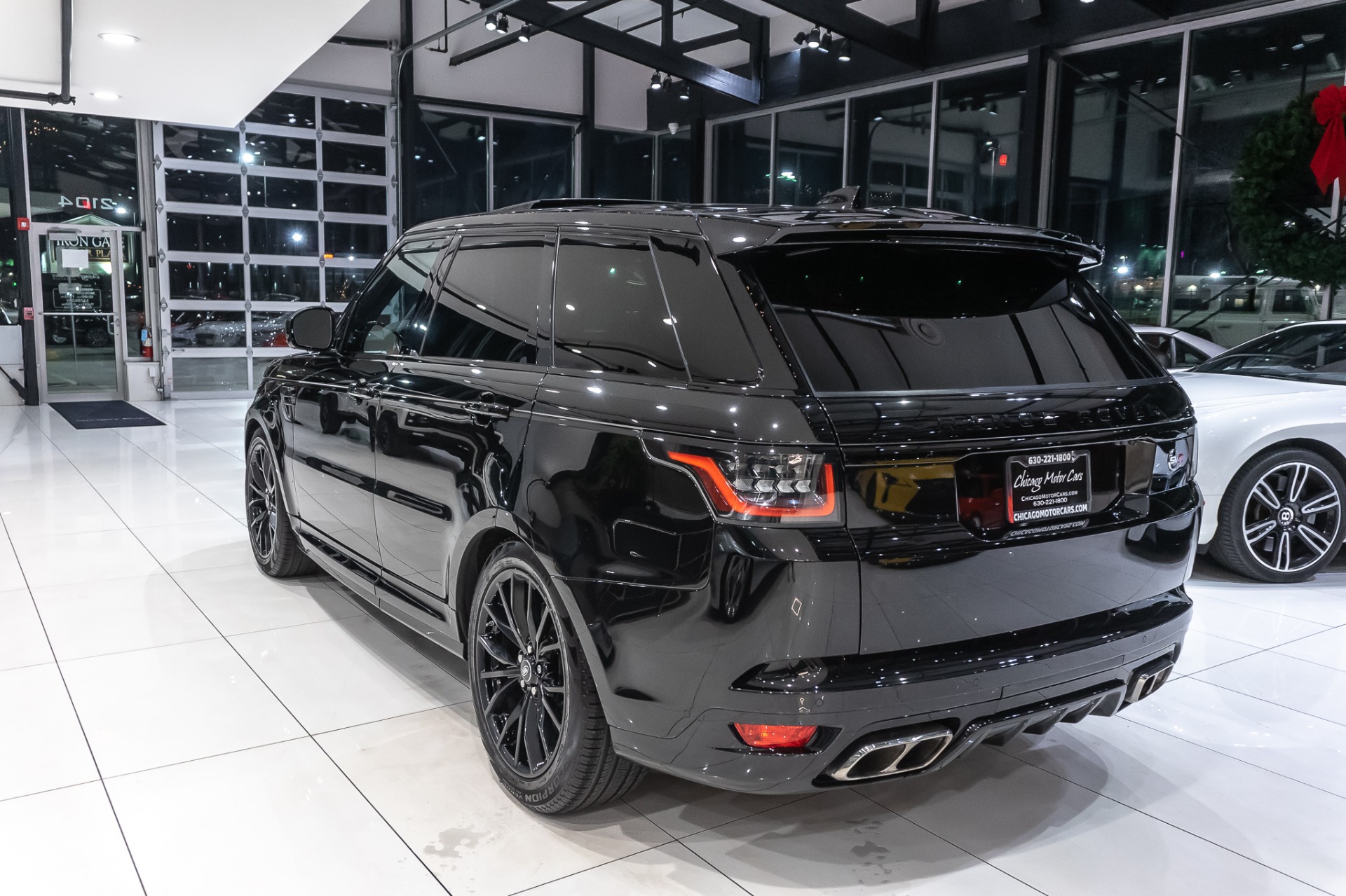 Used-2020-Land-Rover-Range-Rover-Sport-SVR-DRIVE-PRO-PACK-HEADS-UP-DISPLAY-4-ZONE-CLIMATE-LOADED