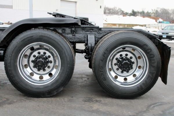 Used-2007-Peterbilt-378-Day-Cab---Cummins-ISX15---10-Speed---Wet-Kit