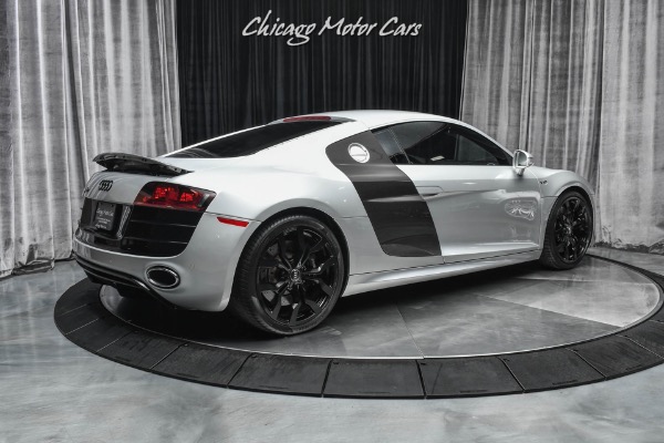 Used 2010 Audi R8 5.2 V10 quattro $168k+MSRP! Carbon Fiber! R-Tronic! for sale Sold at Chicago Motor Cars in West Chicago IL 60185 5