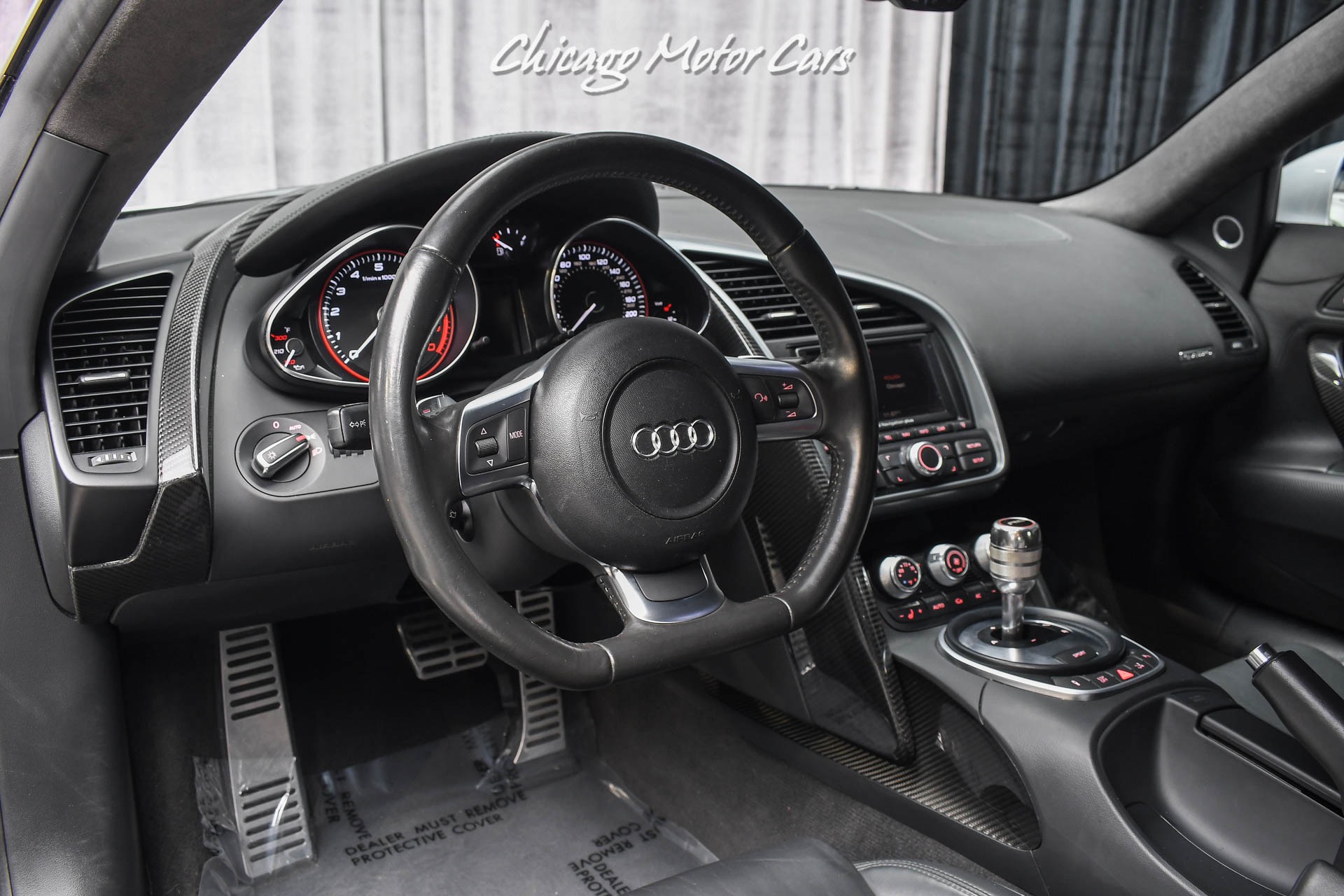 Used-2010-Audi-R8-52-V10-quattro-168kMSRP-Carbon-Fiber-R-Tronic