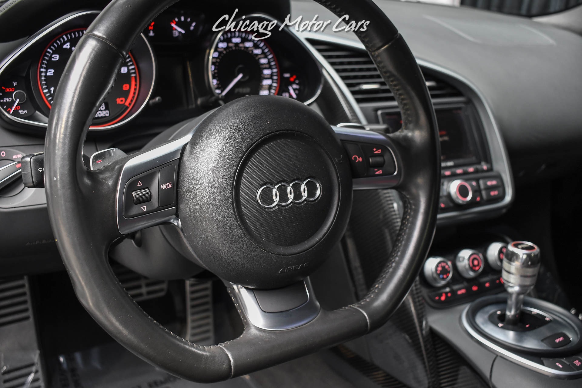 Used-2010-Audi-R8-52-V10-quattro-168kMSRP-Carbon-Fiber-R-Tronic