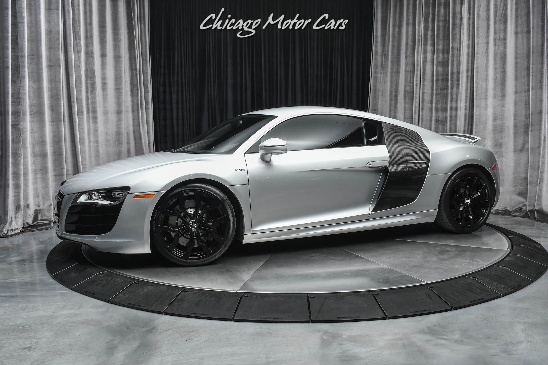 Used 2010 Audi R8 V10 5 2 Quattro 168k Msrp Carbon Fiber R Tronic For Sale 81 800 Chicago Motor Cars Stock 17475a