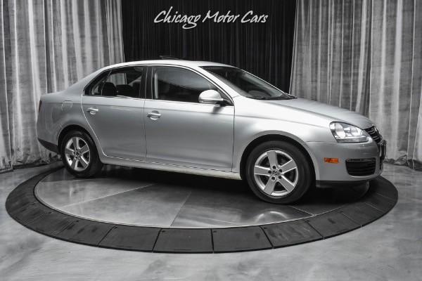 Used 2009 Volkswagen Jetta SE for sale Sold at Chicago Motor Cars in West Chicago IL 60185 6