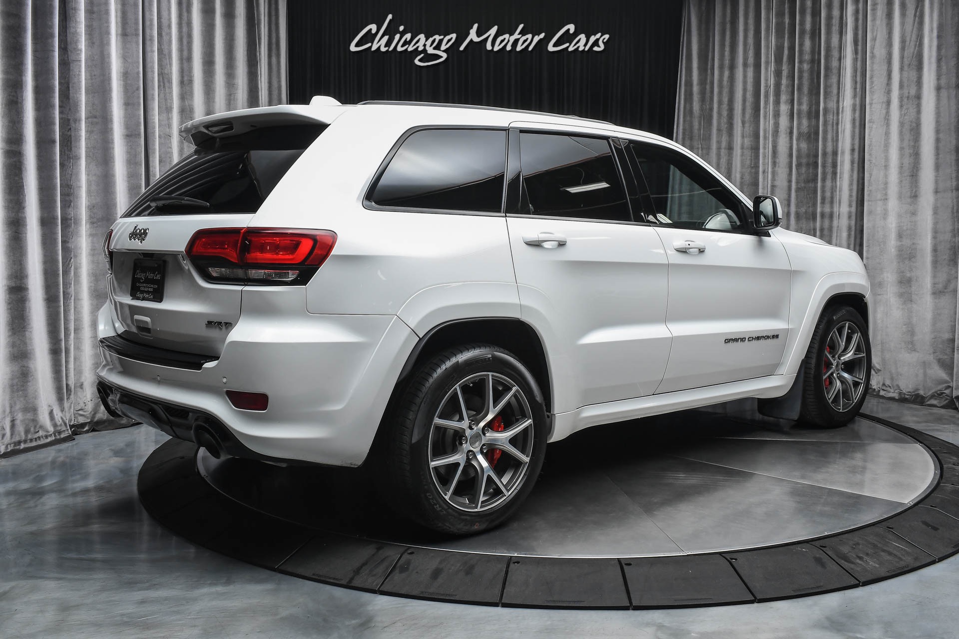 Used-2016-Jeep-Grand-Cherokee-SRT-SUV-Only-30k-Miles-LOADED-LAGUNA-LEATHER-Rear-Entertainment