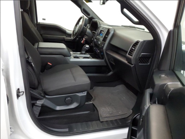 Used 2017 Ford F-150 XLT 4x4 SuperCrew Pickup 3.5L Ecoboost 5.5 ft. SB Loaded White F150 Sport for sale Sold at Chicago Motor Cars in West Chicago IL 60185 3