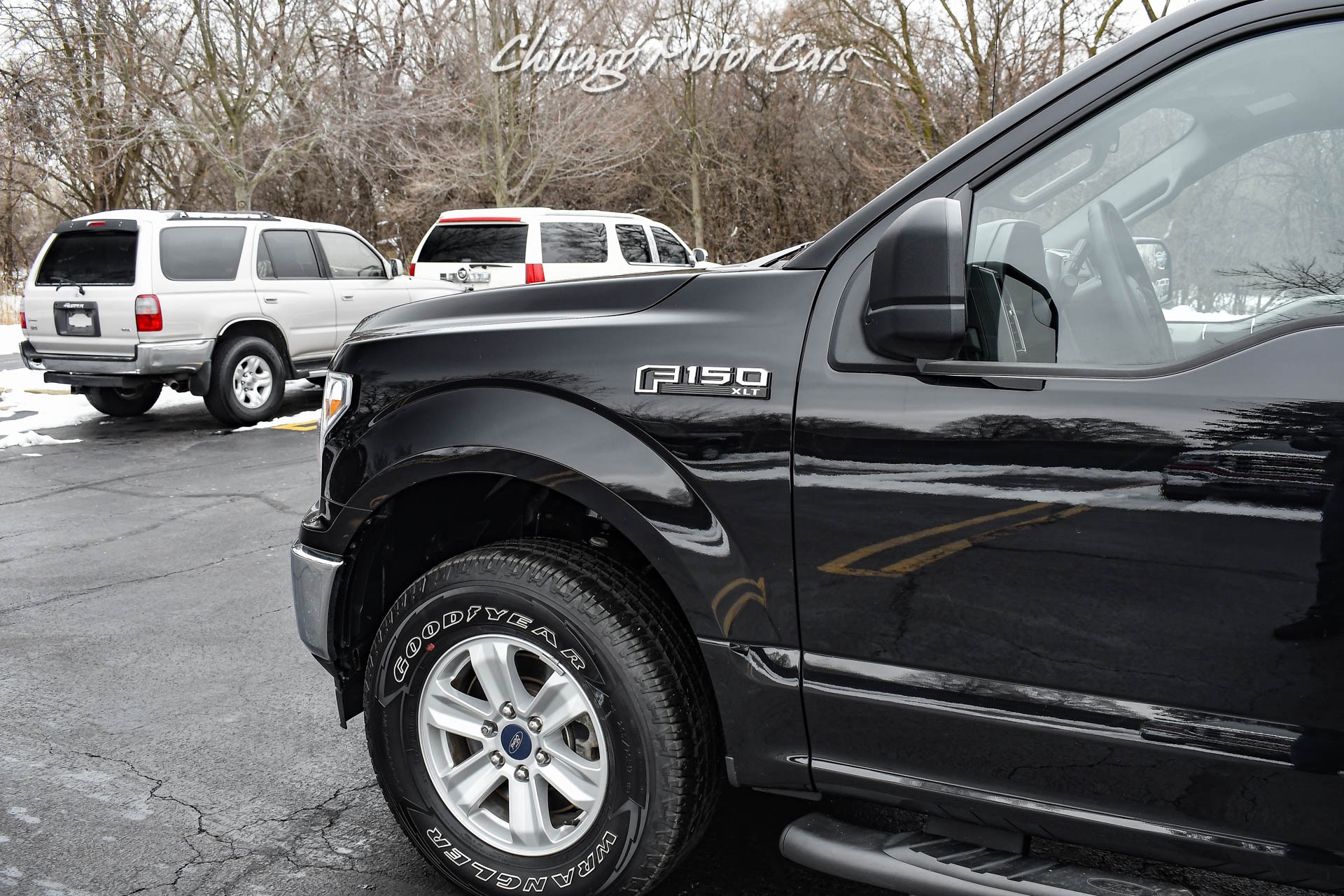 Used-2019-Ford-F-150-XLT-4x4-SuperCrew-Pickup-50L-V8-SB-Black-21k-Miles-F150