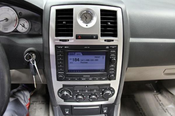 New-2006-Chrysler-300-C