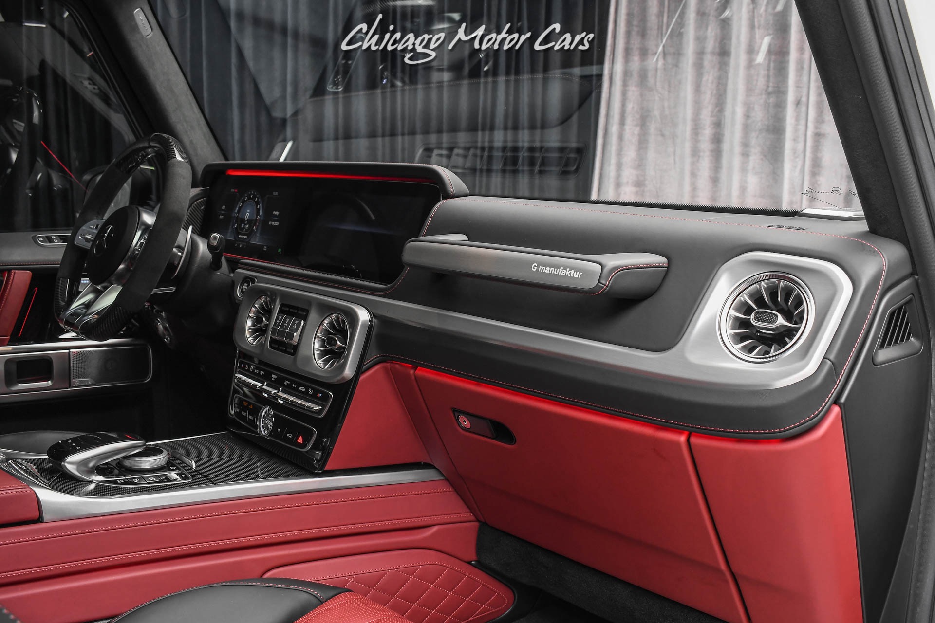 Used-2020-Mercedes-Benz-G63-AMG-G63-G-Manufaktur-Interior-Package-HOT-White-on-Red-Carbon-Fiber