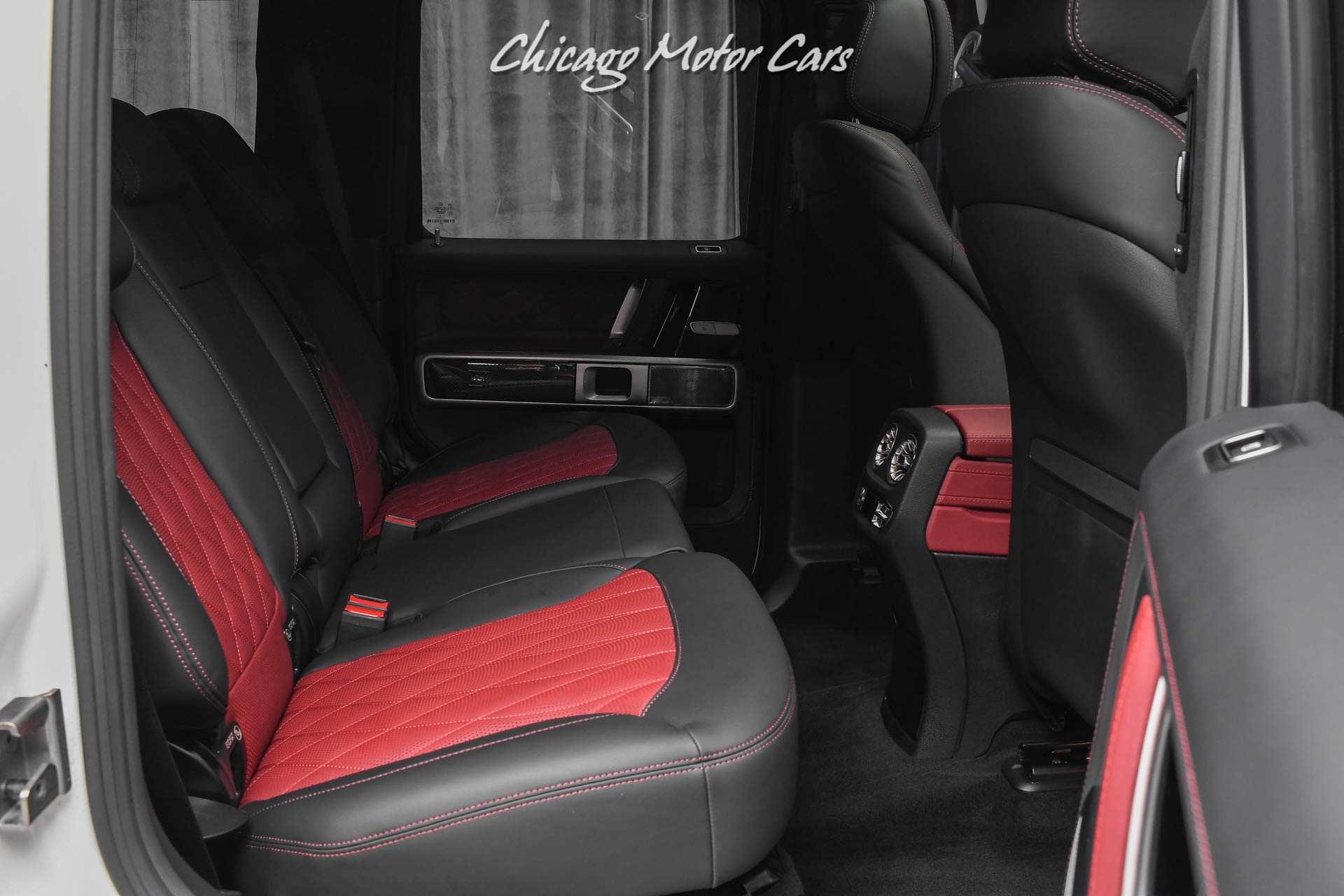 Used-2020-Mercedes-Benz-G63-AMG-G63-G-Manufaktur-Interior-Package-HOT-White-on-Red-Carbon-Fiber