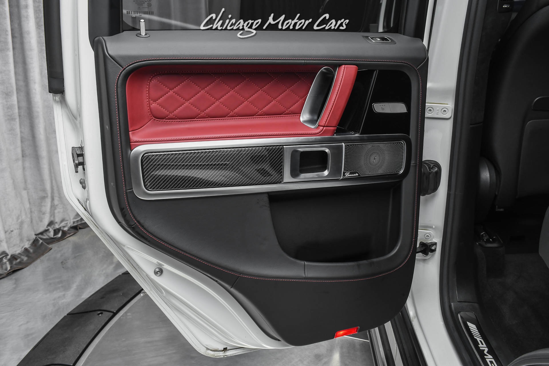 Used-2020-Mercedes-Benz-G63-AMG-G63-G-Manufaktur-Interior-Package-HOT-White-on-Red-Carbon-Fiber